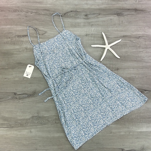 🔆BILLABONG🔆 CLEAR SKIES MINI DRESS - Picture 11 of 13